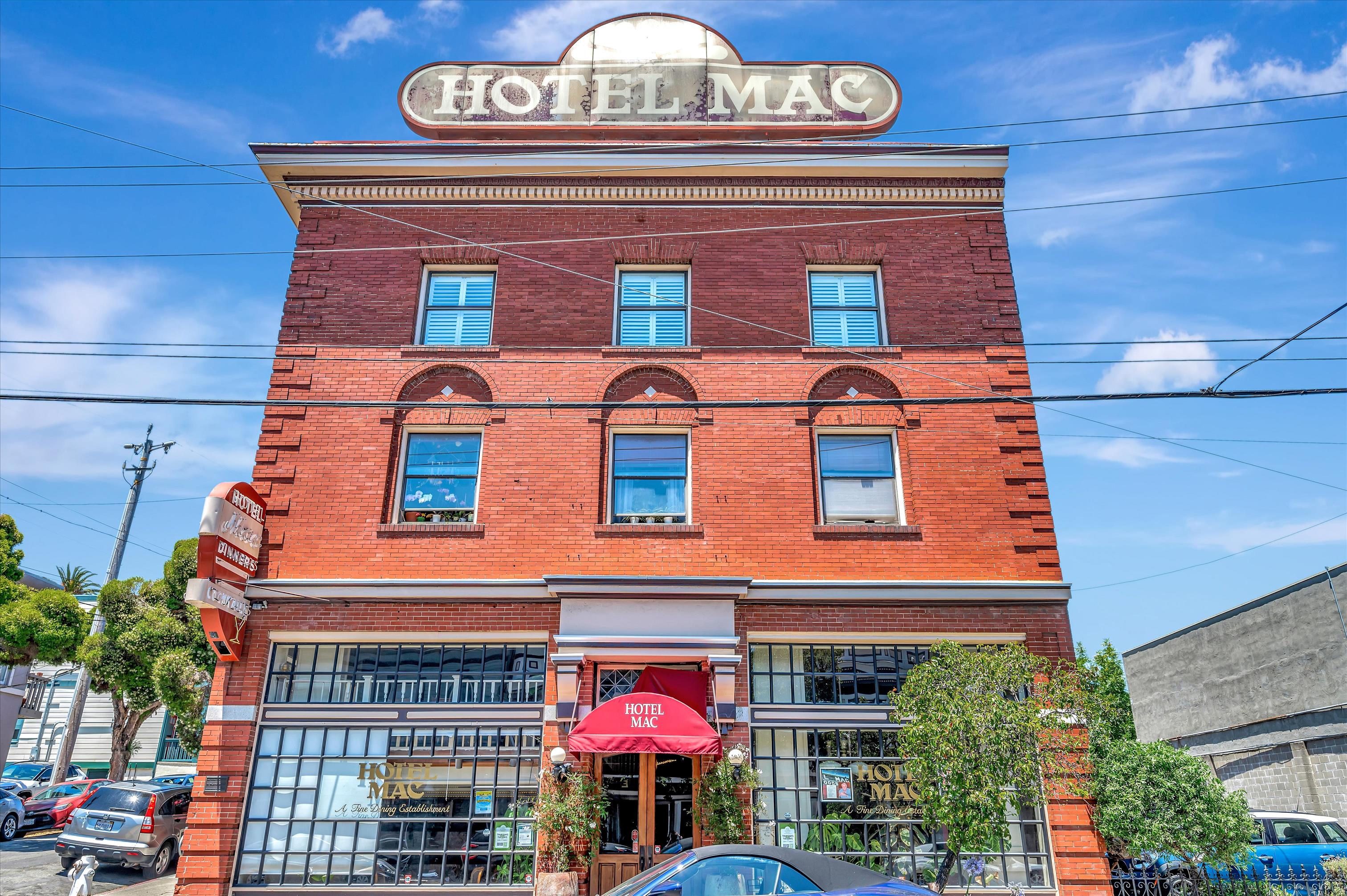 Hotel Mac - Image 11